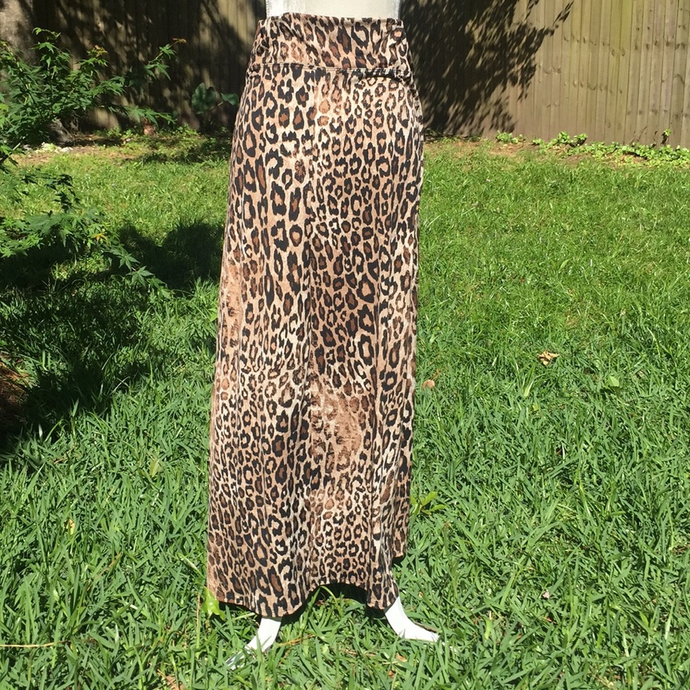 Animal Skirt - Picture 3 of 5